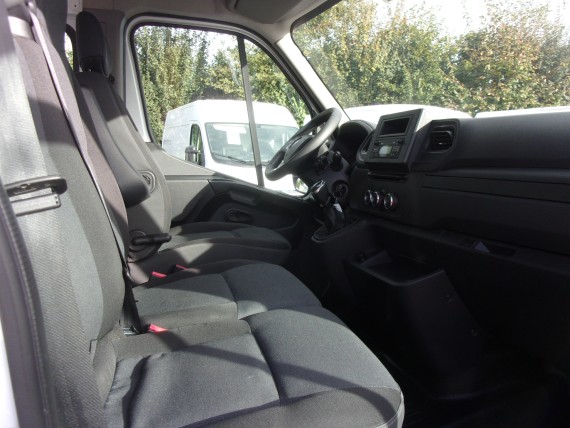 RENAULT Master Cabine Approfondie Master CAB-009.jpg